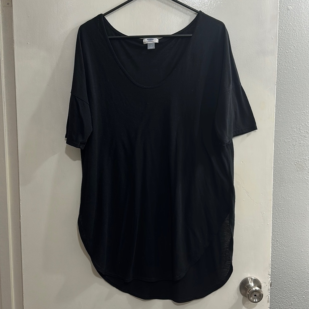 Old Navy Black Long tail shirt